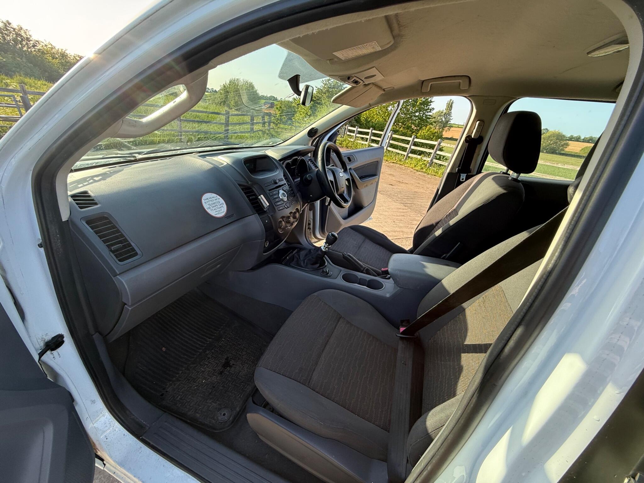 Ford Ranger 2.2 TDCi XL Super Cab Pickup 4WD Euro 5 4dr — photo 87 of 98